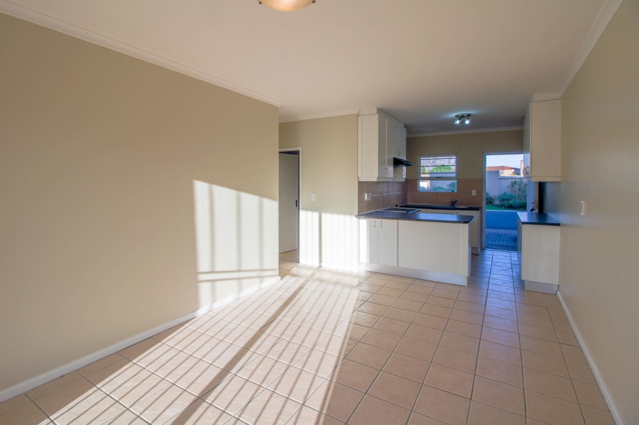To Let 2 Bedroom Property for Rent in Sir Lowrys Pass Village Western Cape